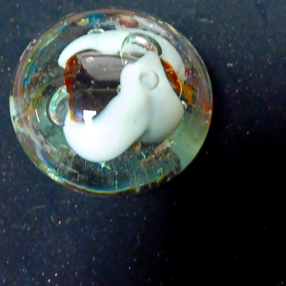 Paper weight